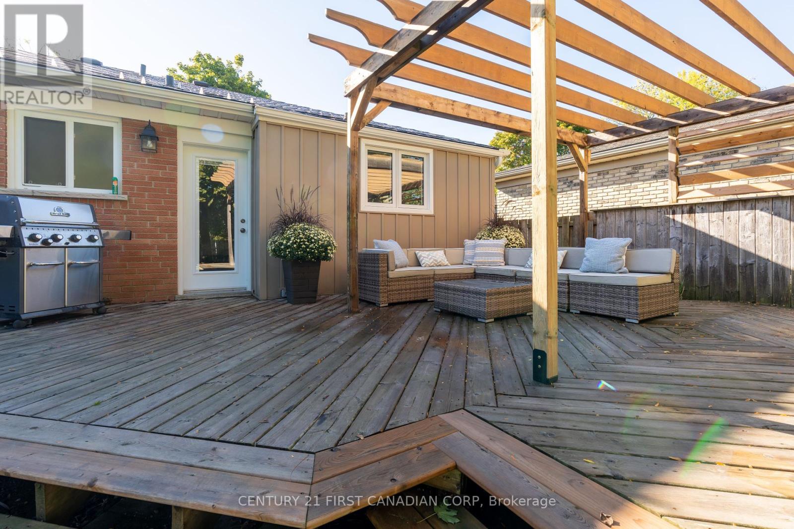 24 Chapple Hill Road, London, Ontario  N6G 2H3 - Photo 4 - X9398399