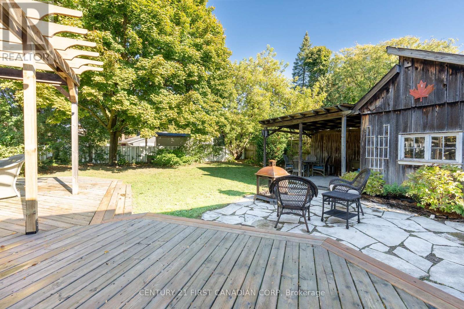 24 Chapple Hill Road, London, Ontario  N6G 2H3 - Photo 7 - X9398399