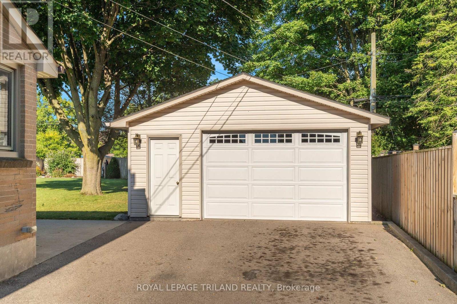 22 Breton Park Crescent, London, Ontario  N5W 1N1 - Photo 4 - X9398530