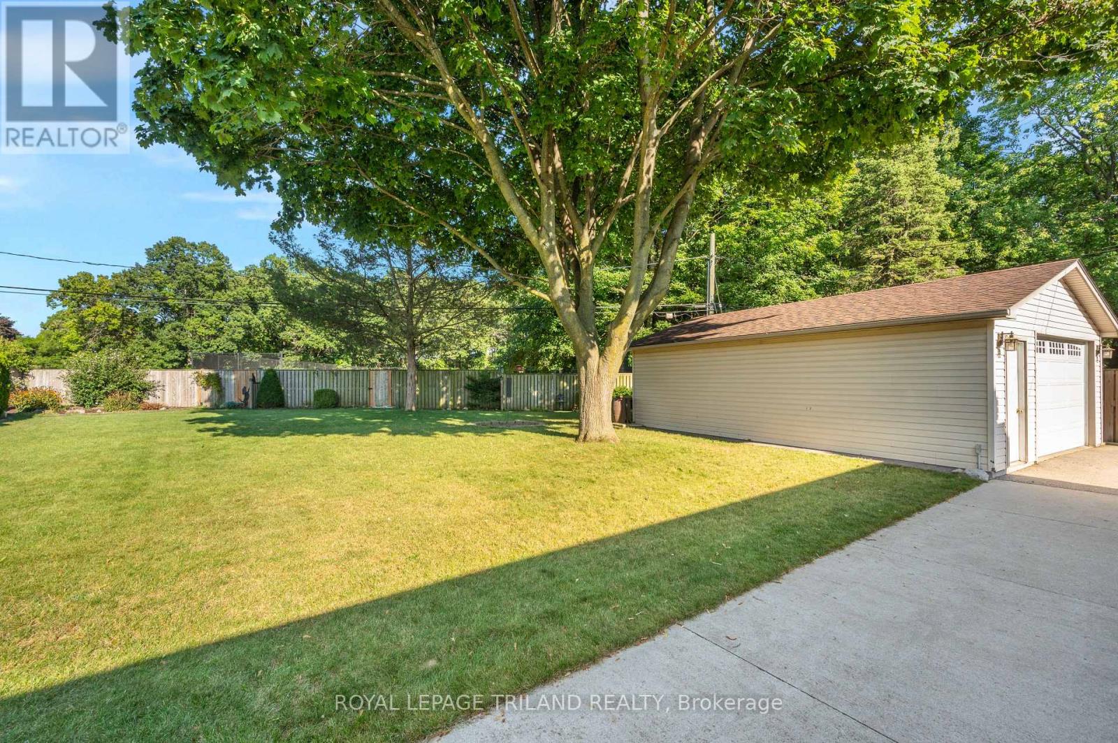 22 Breton Park Crescent, London, Ontario  N5W 1N1 - Photo 5 - X9398530