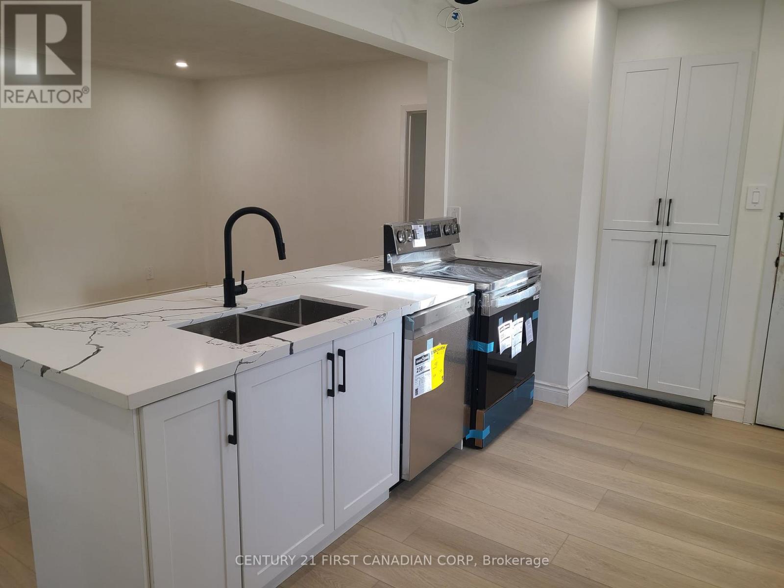 #upper - 48 Toulon Crescent, London, Ontario  N5V 1J5 - Photo 3 - X9398784