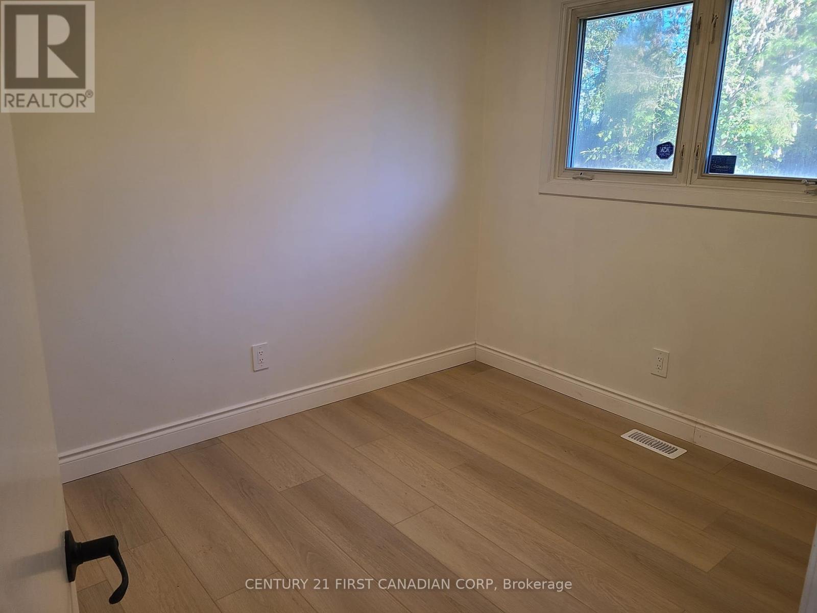 #upper - 48 Toulon Crescent, London, Ontario  N5V 1J5 - Photo 9 - X9398784
